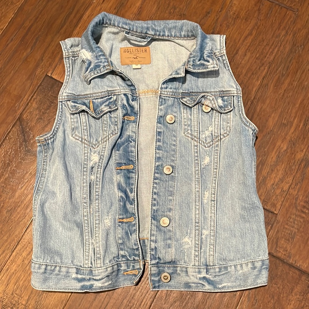 VGUC Hollister Denim Distressed Vest Medium Ladies